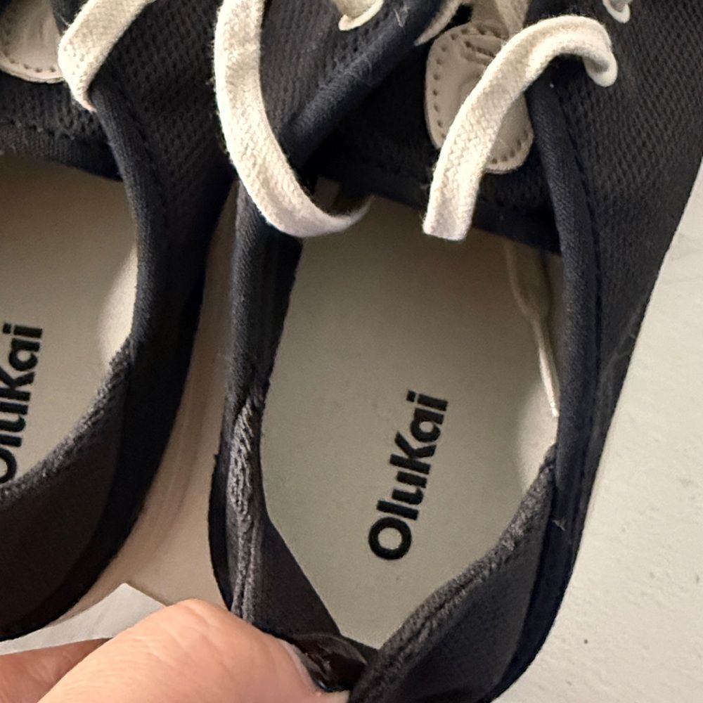 NEW- Olukai- Pehuea Li - Women's Black Canvas Sneakers- Size 8 - Picture 4 of 7